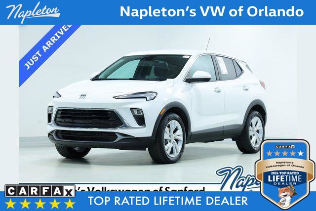 Used 2024 Buick Encore GX Preferred FWD image 1
