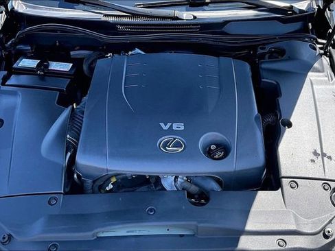 Used 2010 Lexus IS 250C RWD image 9