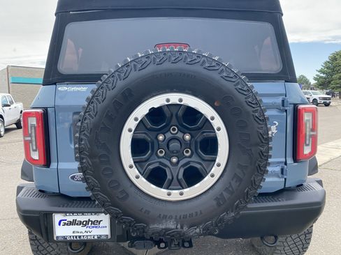 Used 2024 Ford Bronco Badlands AWD/4WD image 2