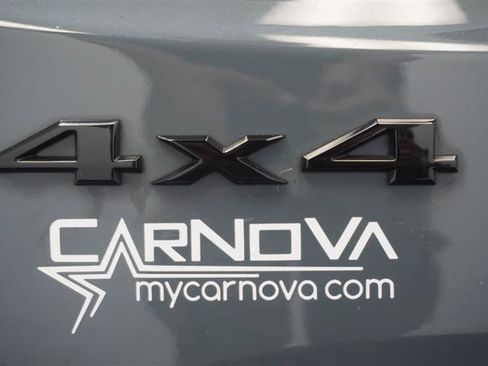Used 2017 Jeep Renegade Altitude AWD/4WD image 39