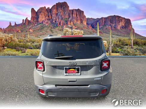 Used 2020 Jeep Renegade Latitude FWD image 6