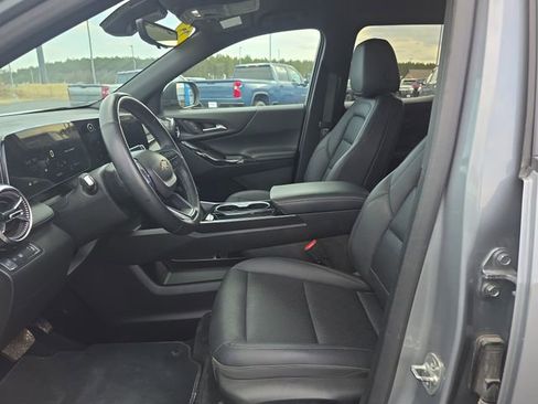 Used 2025 Chevrolet Equinox LT w/ Convenience Package II FWD image 10
