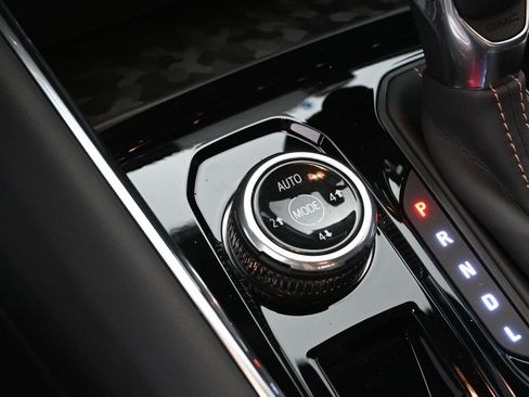 New 2025 GMC Canyon AT4 image 23