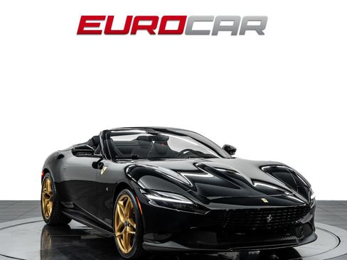 Used 2026 Ferrari Roma Spider RWD image 9