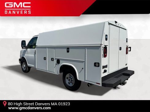 New 2025 GMC Savana 3500 w/ Power Convenience Package image 3