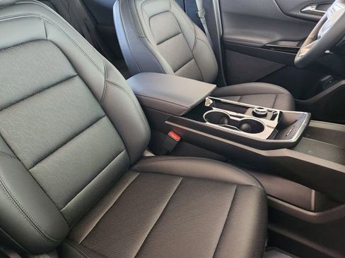 New 2026 Chevrolet Equinox LT w/ Convenience Package II AWD/4WD image 10