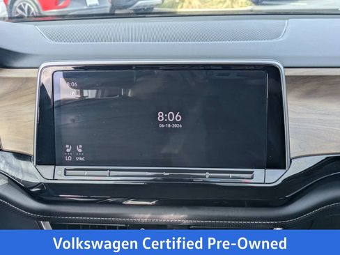 Certified 2024 Volkswagen Atlas SE FWD image 20