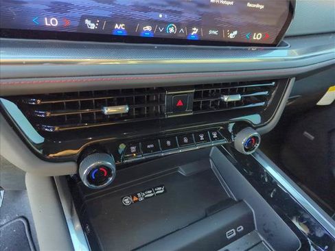 Used 2026 Chevrolet Suburban RST w/ Comfort Package RWD image 18
