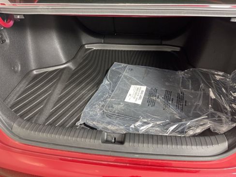 Certified 2025 Honda Accord SE image 19