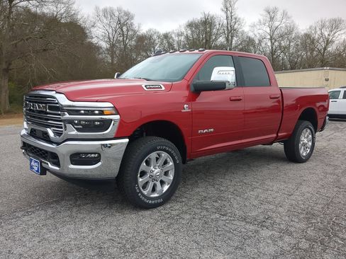 Used 2026 RAM 2500 Laramie AWD/4WD image 6