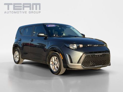 Used 2024 Kia Soul LX w/ Option Group 015 image 1