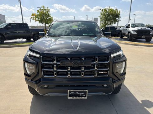 Used 2024 GMC Canyon AT4 w/ AT4 Premium Package AWD/4WD image 8
