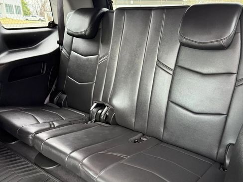 Used 2016 Cadillac Escalade Premium image 43