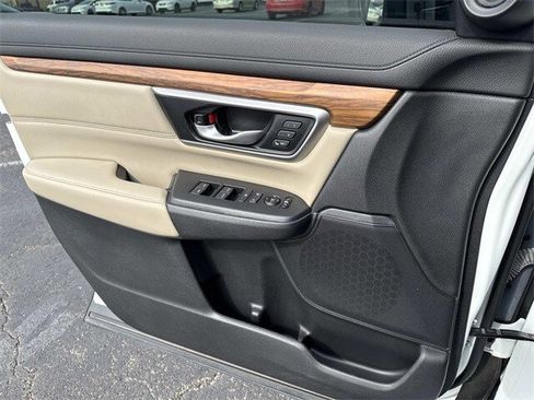 Used 2020 Honda CR-V Touring image 13