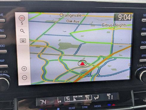 Used 2023 Toyota Sienna Platinum image 13