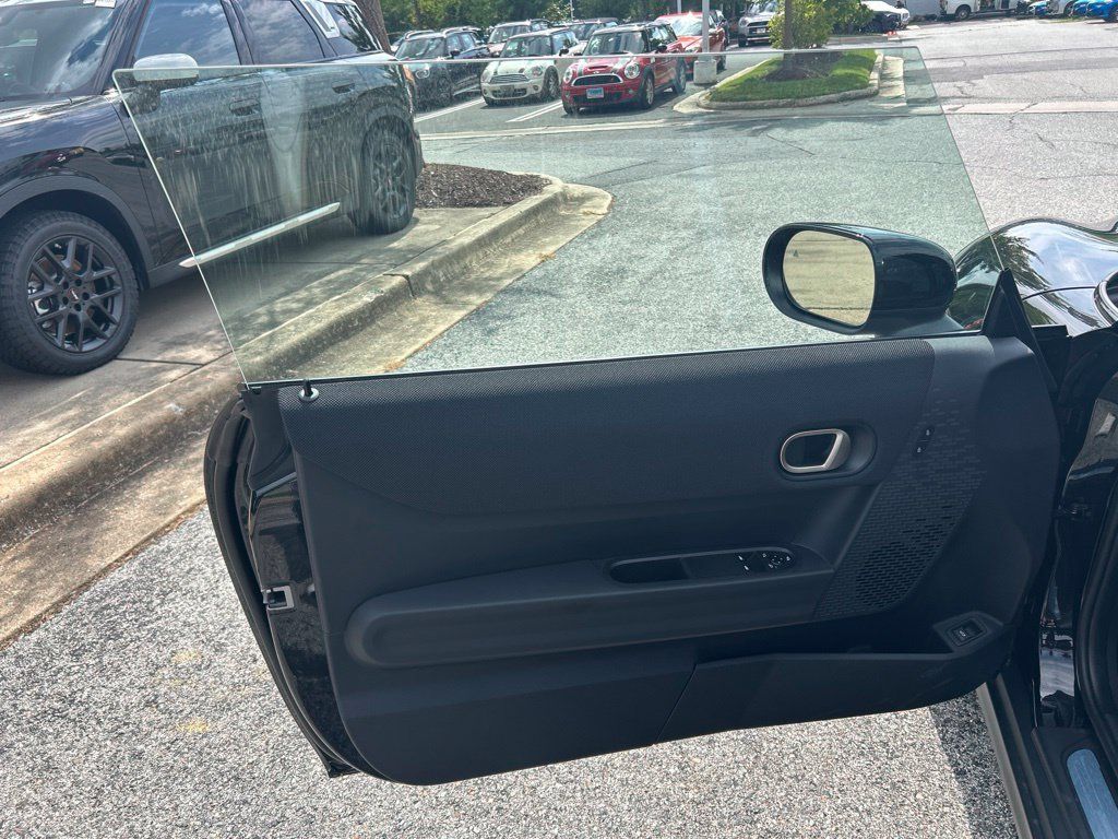 New 2027 MINI Cooper 2-Door Hardtop FWD image 18