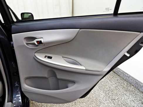 Used 2011 Toyota Corolla LE FWD image 11