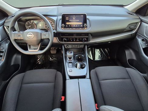 Certified 2025 Nissan Rogue S FWD image 12