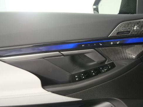 New 2026 BMW M5 w/ Carbon Package image 9