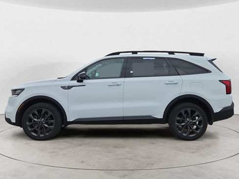 Used 2023 Kia Sorento AWD image 8