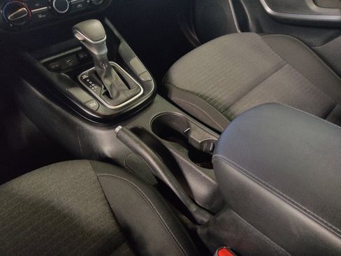Used 2020 Kia Soul S FWD image 26