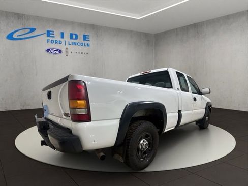 Used 2000 GMC Sierra 1500 SL w/ Fleet Group image 9