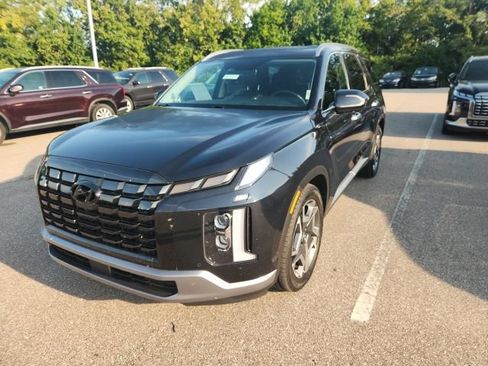 Used 2024 Hyundai Palisade SEL w/ Premium Package AWD/4WD image 3