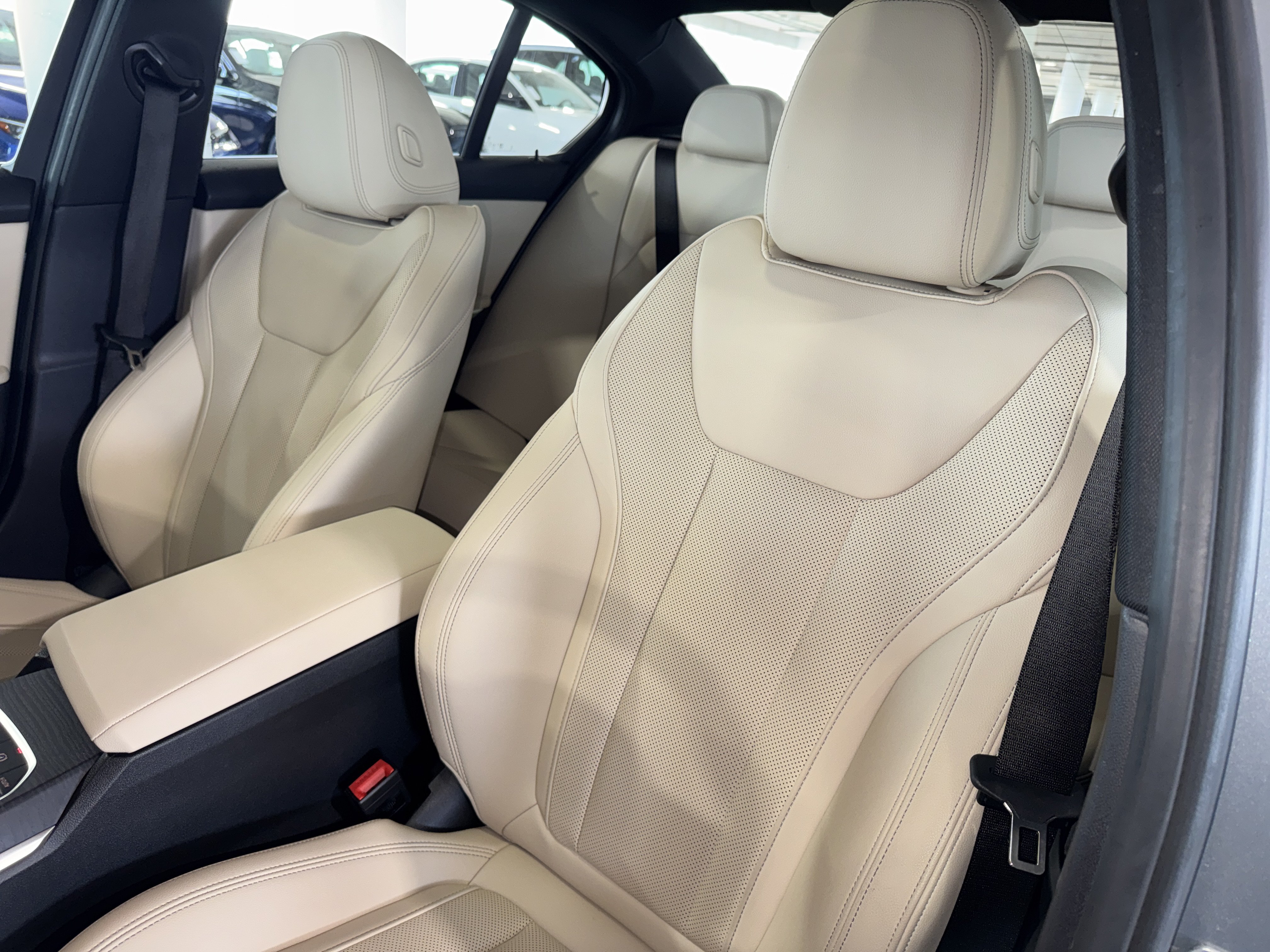 Certified 2026 BMW 330i Sedan w/ Premium Package RWD image 33