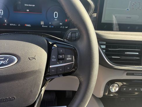 Used 2024 Ford Escape Platinum image 12