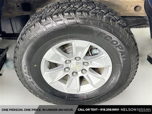 Used 2020 Chevrolet Silverado 1500 LT w/ Texas Edition image 30