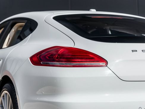 Used 2016 Porsche Panamera Edition image 14