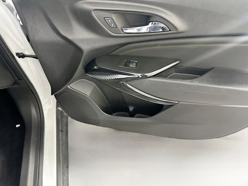 Used 2025 Chevrolet Trax ACTIV w/ Driver Confidence Package image 31