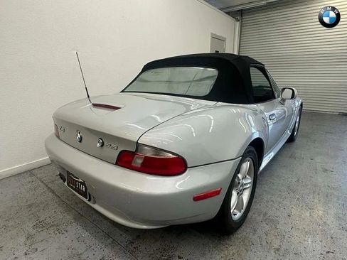 Used 2000 BMW Z3 2.5i image 4