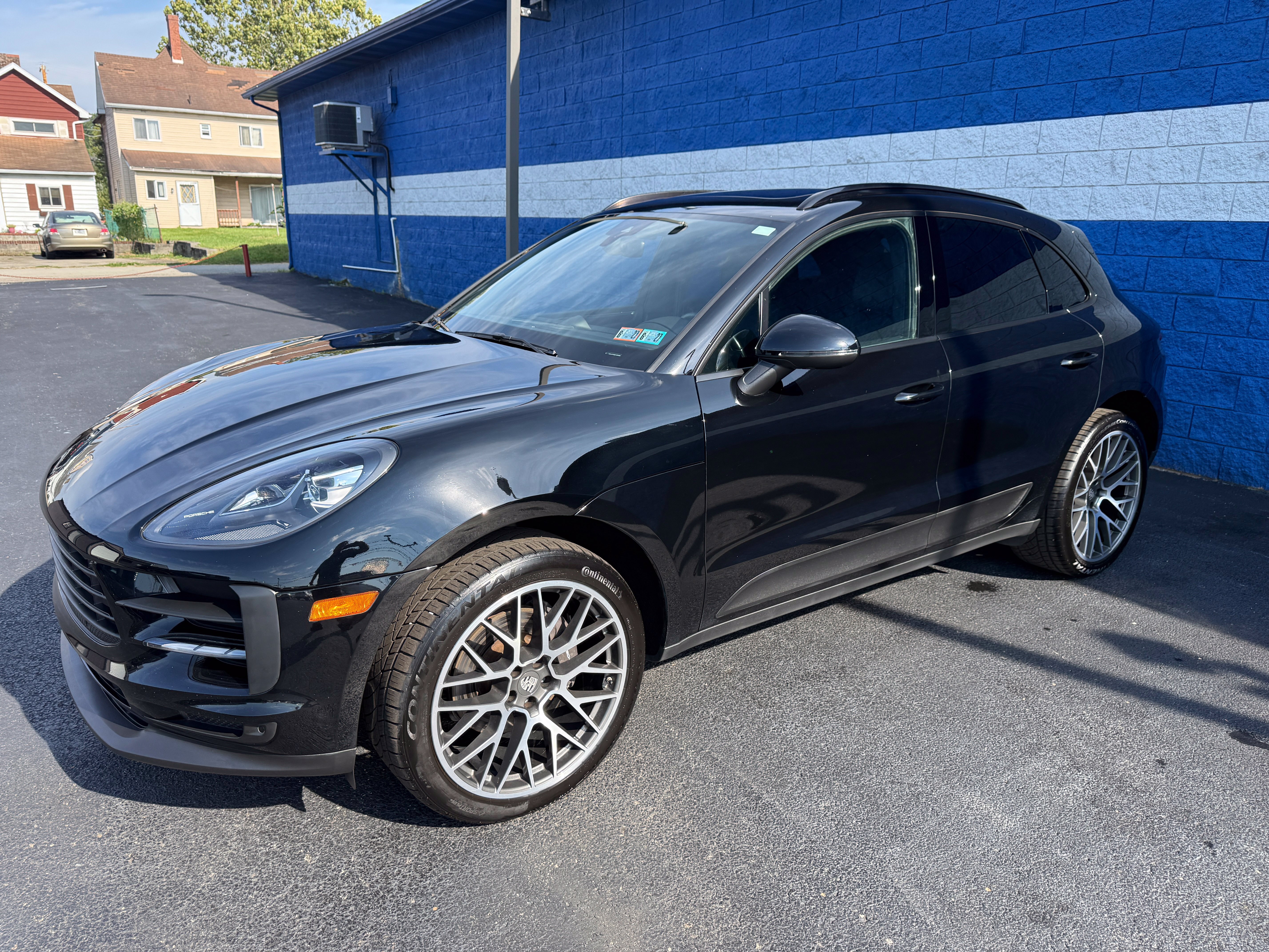 Used 2020 Porsche Macan AWD/4WD image 5