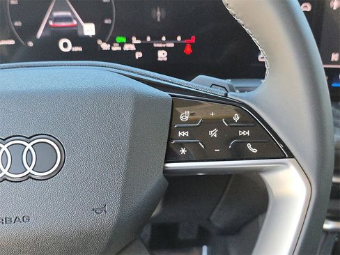 New 2025 Audi Q5 Prestige image 21