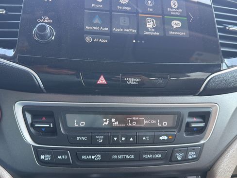 Used 2022 Honda Pilot Special Edition image 16