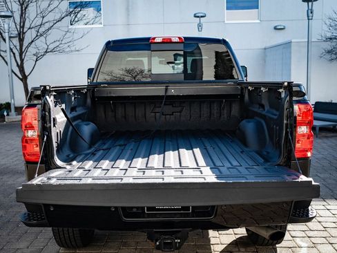 Used 2018 Chevrolet Silverado 2500 High Country image 22