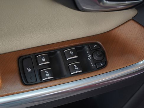 Used 2016 Volvo S60 T5 Premier w/ Climate Package image 20