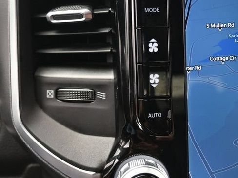 Used 2025 RAM 1500 Big Horn AWD/4WD image 27