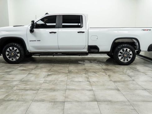 Used 2024 Chevrolet Silverado 2500 Custom w/ Custom Value Package AWD/4WD image 8