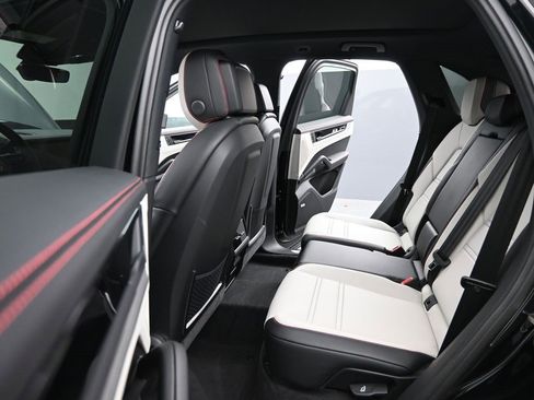 New 2026 Porsche Cayenne image 22