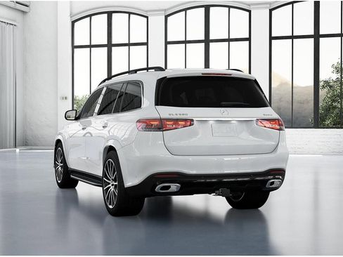 New 2026 Mercedes-Benz GLS 580 4MATIC image 27