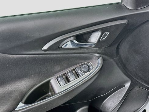 Used 2022 Chevrolet Malibu LT FWD image 15