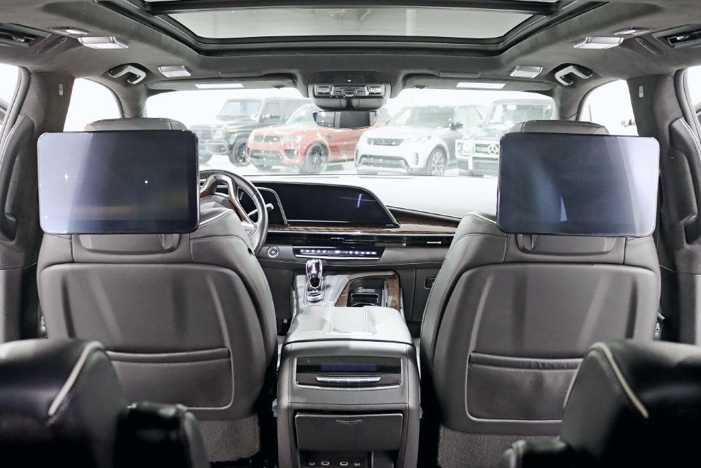 Used 2023 Cadillac Escalade Sport Platinum AWD/4WD image 37