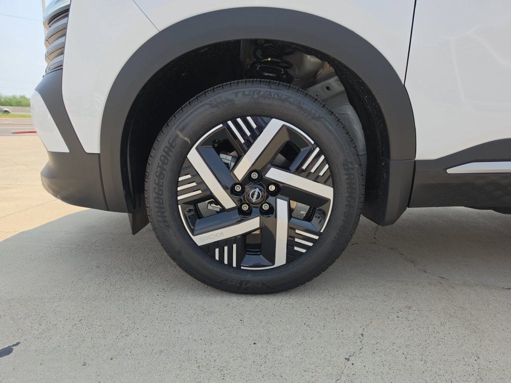 New 2027 Nissan Kicks SV FWD image 27