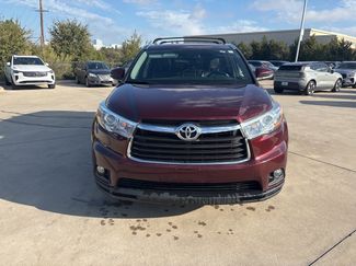 Used 2015 Toyota Highlander XLE video 2