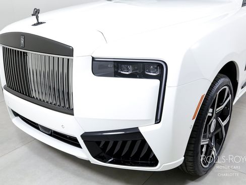 New 2026 Rolls-Royce Cullinan Black Badge AWD/4WD image 45