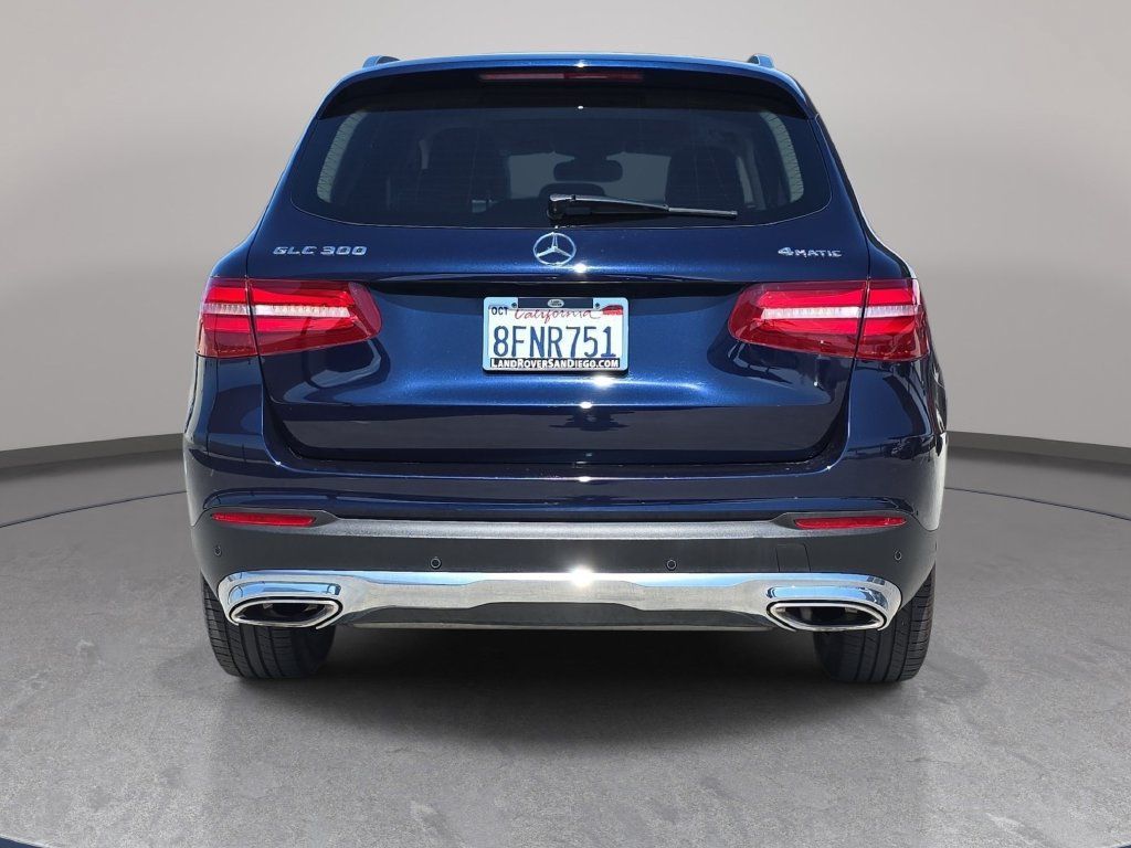Used 2019 Mercedes-Benz GLC 300 4MATIC image 7
