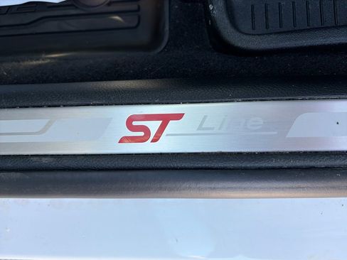 Used 2024 Ford Edge ST-Line image 29