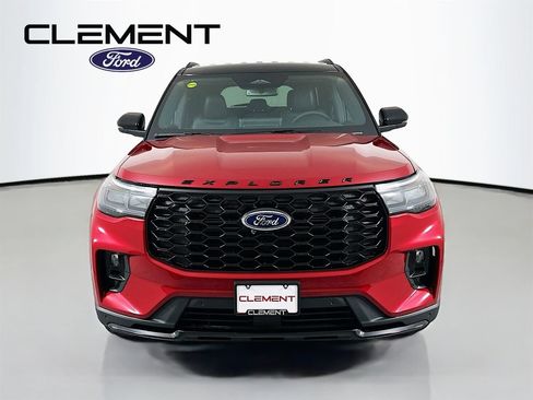 New 2026 Ford Explorer ST-Line w/ ST-Line Street Pack AWD/4WD image 2